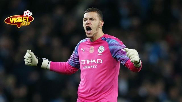 Thủ môn Ederson