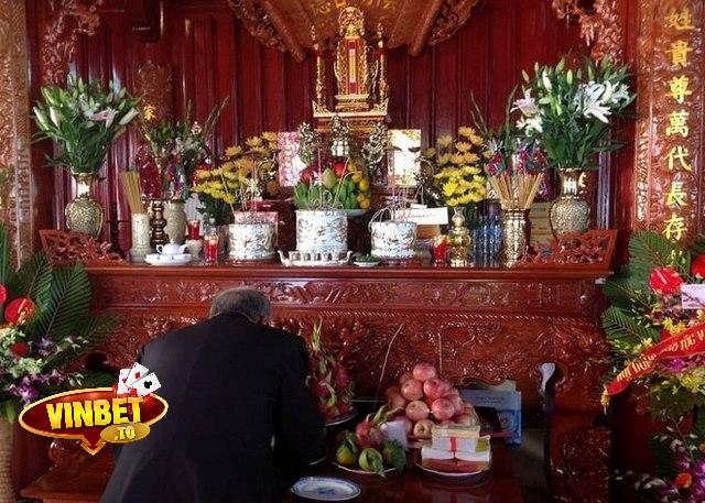 Cúng gia tiên xả xui lô đề